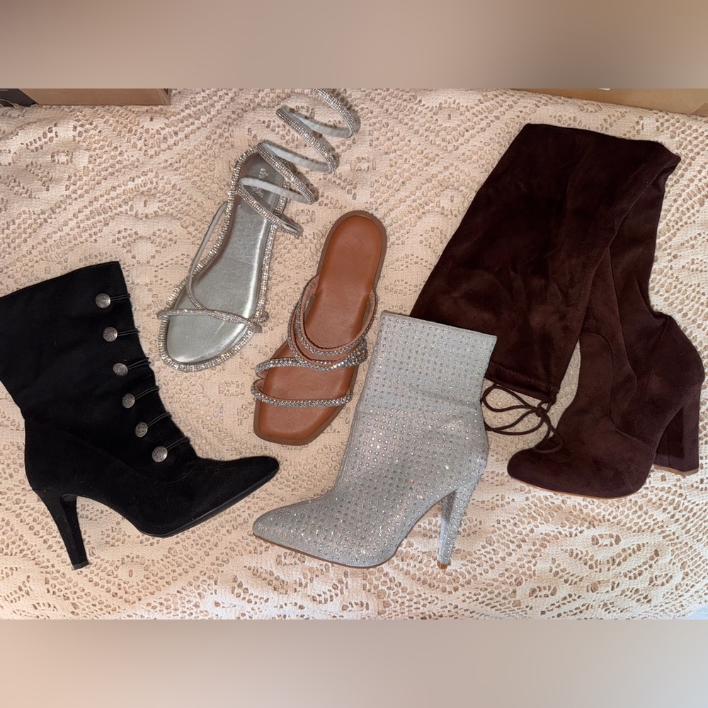 All for the price of 1- Elegant Silver and Black Women's Boots